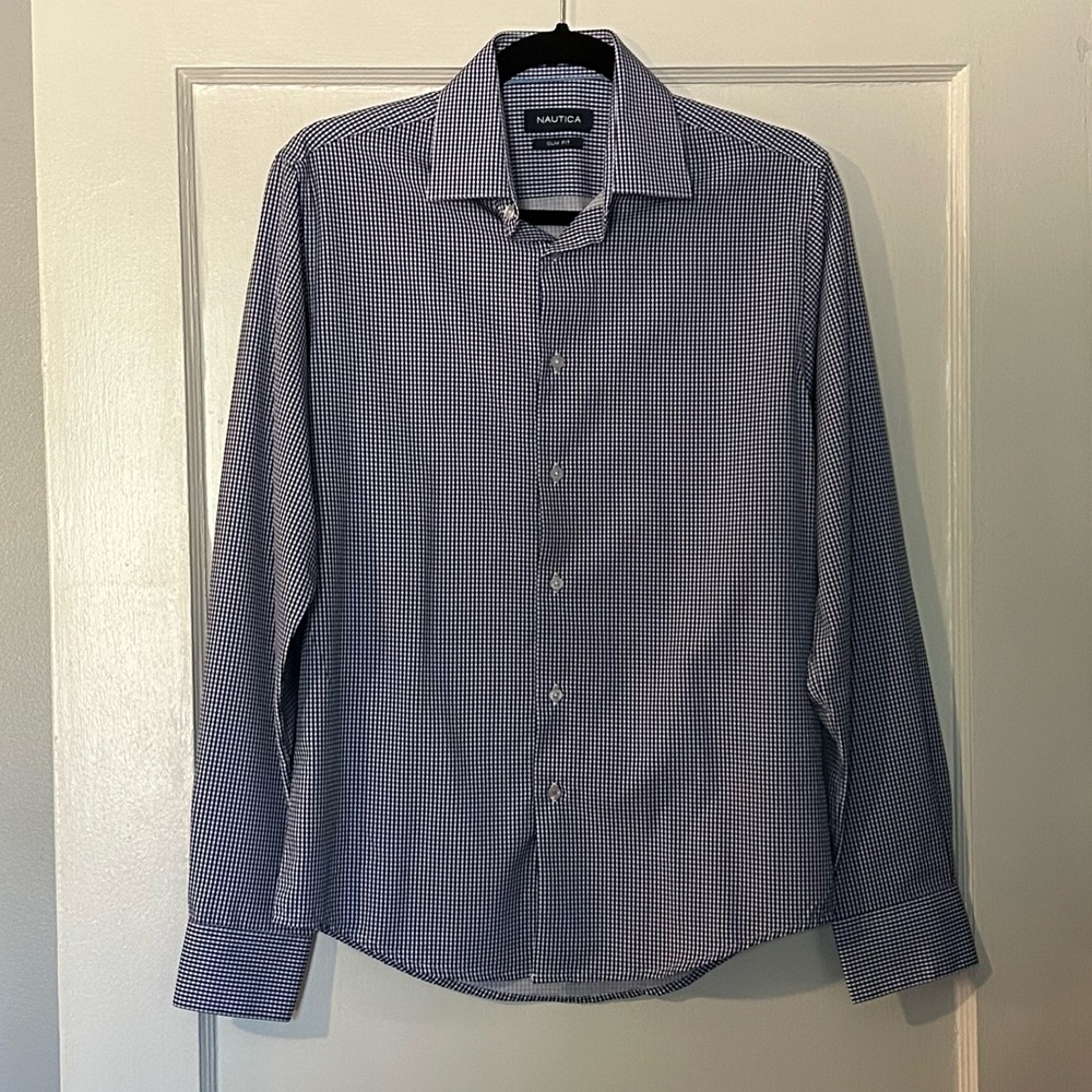 2/$22 ✨ Nautica long sleeve slim fit blue and white checkered button up